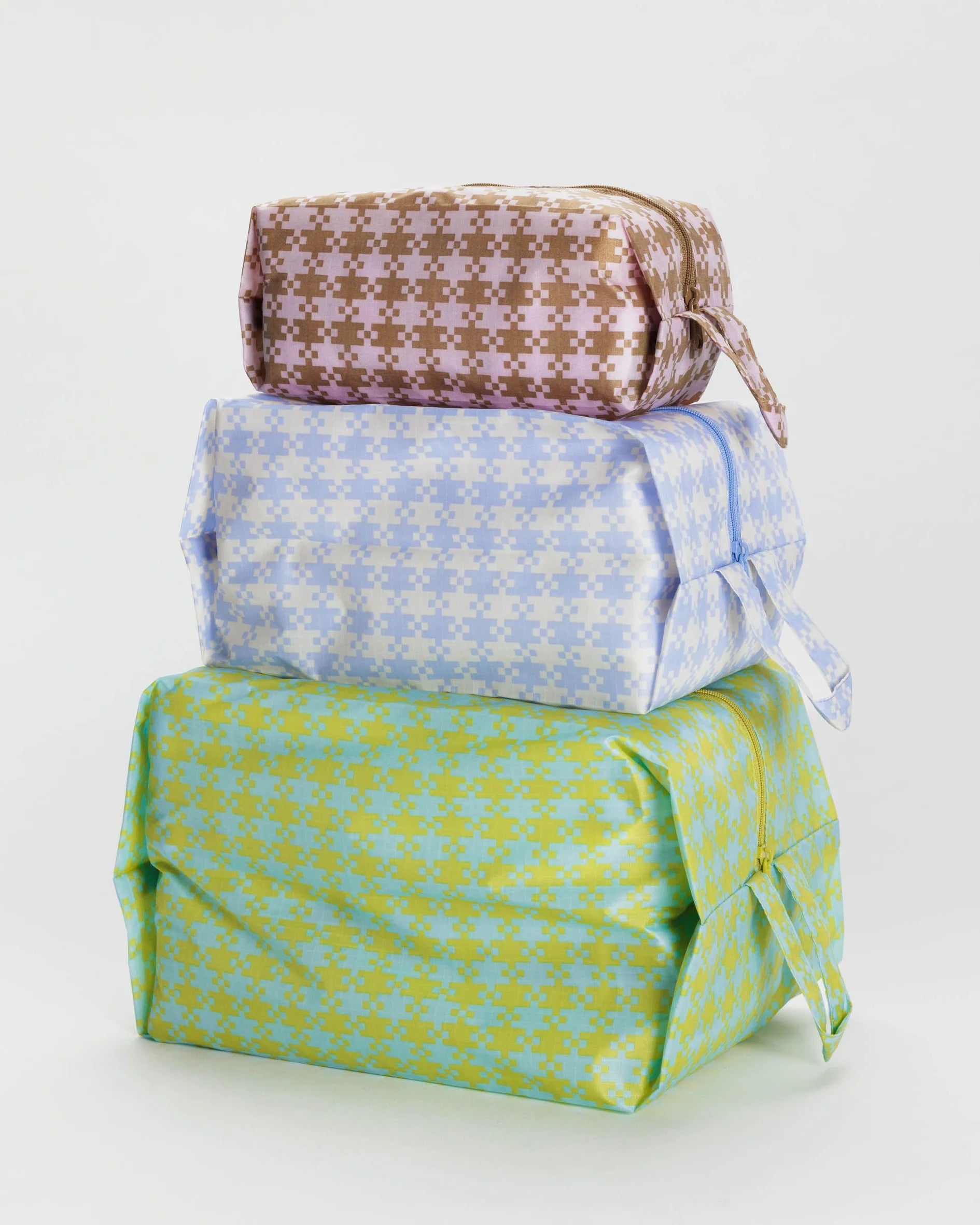 Baggu 3D Zip Set in Gingham Curated at Jake and Jones